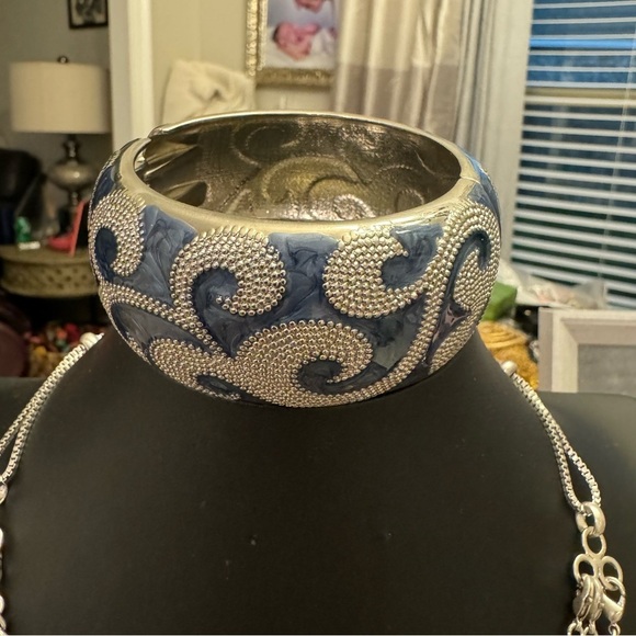 ⚜️ Lucky Brand Layered Silver Necklace & Blue Enamel Wave Bracelet ⚜️ - Picture 6 of 13